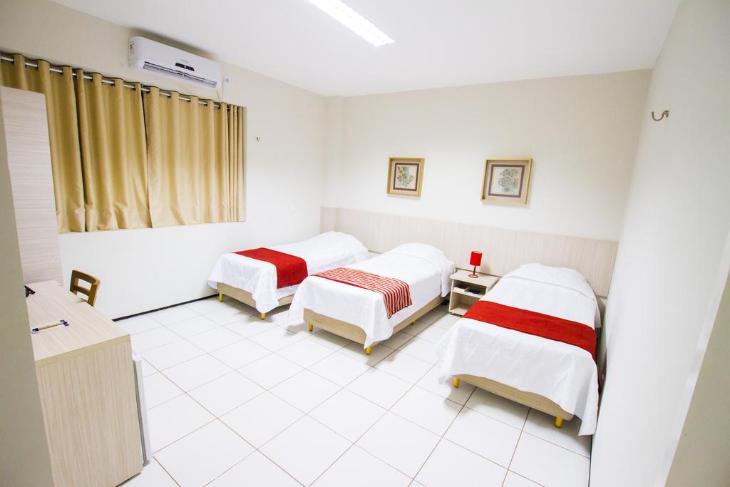 Holiday Hotel Picos Rum bild